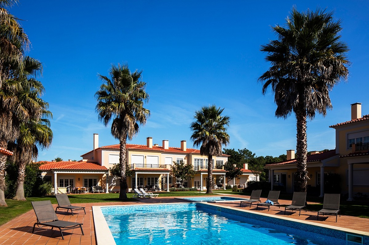 Praia d'el Rey & West Cliffs – Apartments, Townhouses and Villas