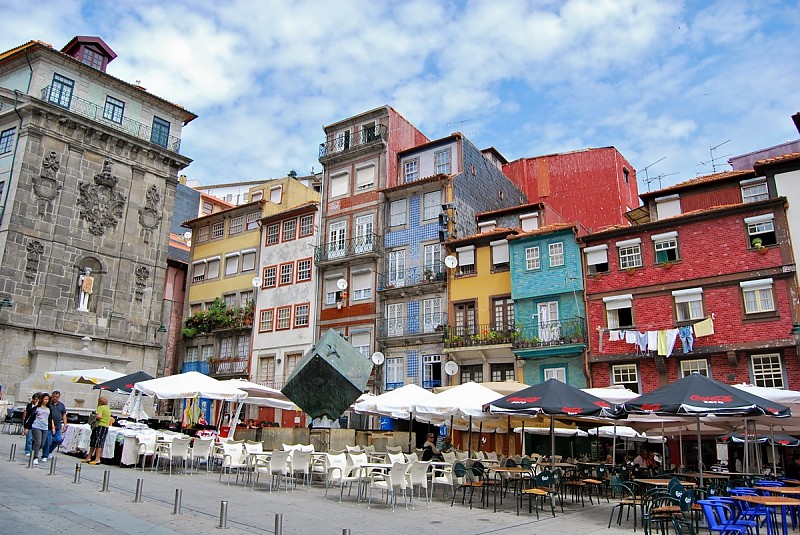 Porto - Ribeira square
