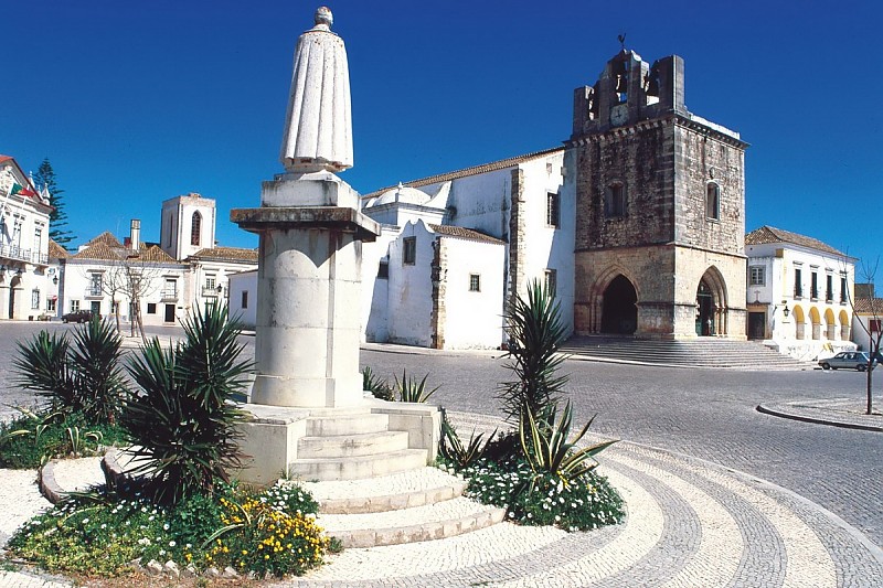 History of the Algarve - Faro monument